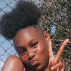 Meet your Posher, Tasani